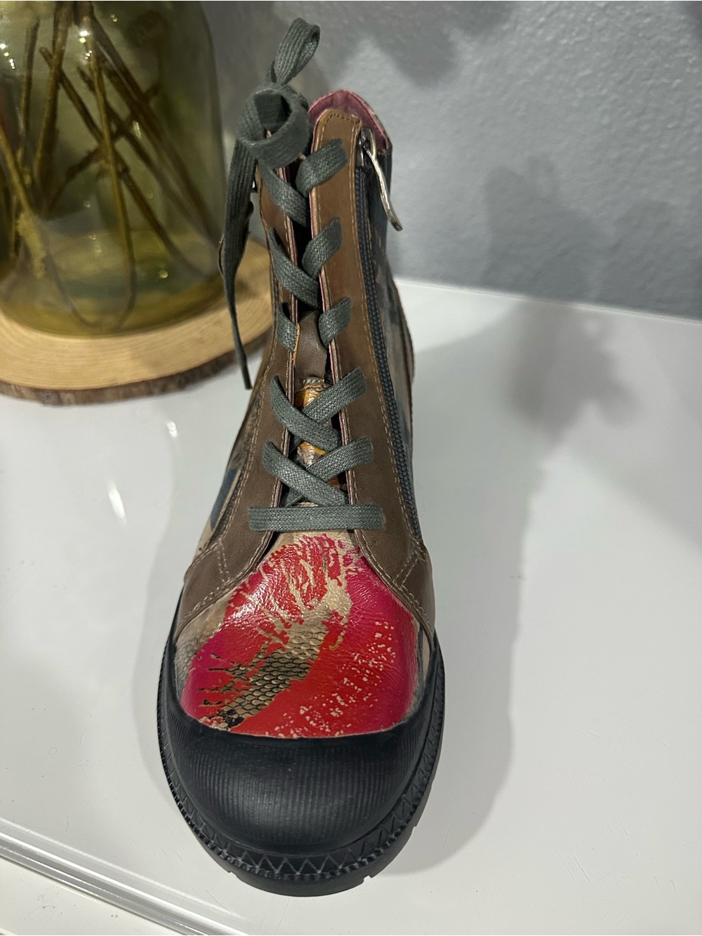 L’Artiste Jadeite Double Zipper Leather Booties Floral & Artistic Sz 8 - Picture 2 of 6